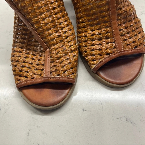 Brown Block Heel Covered Peep Toe Ankle Booties Size 8.5 - Picture 10 of 10